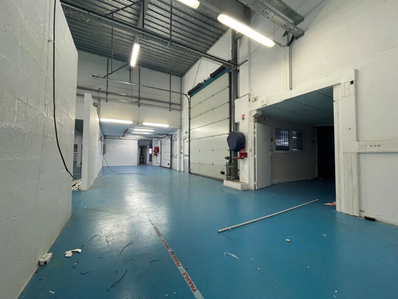 Local d'activité Ivry-sur-Seine 333m² Location local d'activité Ivry-sur-Seine Val-de-Marne OLACT2427640 4
